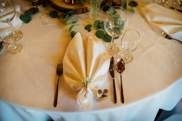 Hochzeit, Das Gastliche Dorf, Hirtenkapelle, standesamtliche Trauung, Braut, Bräutigam, Hochzeitsfotograf