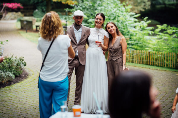 Hochzeit, Das Gastliche Dorf, Hirtenkapelle, standesamtliche Trauung, Braut, Bräutigam, Hochzeitsfotograf