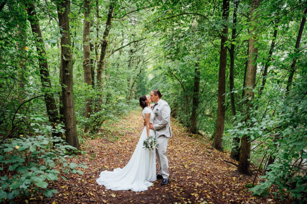 Hochzeit, Das Gastliche Dorf, Hirtenkapelle, standesamtliche Trauung, Braut, Bräutigam, Hochzeitsfotograf