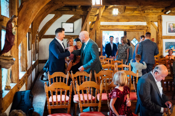 Hochzeit, Das Gastliche Dorf, Hirtenkapelle, standesamtliche Trauung, Braut, Bräutigam, Hochzeitsfotograf